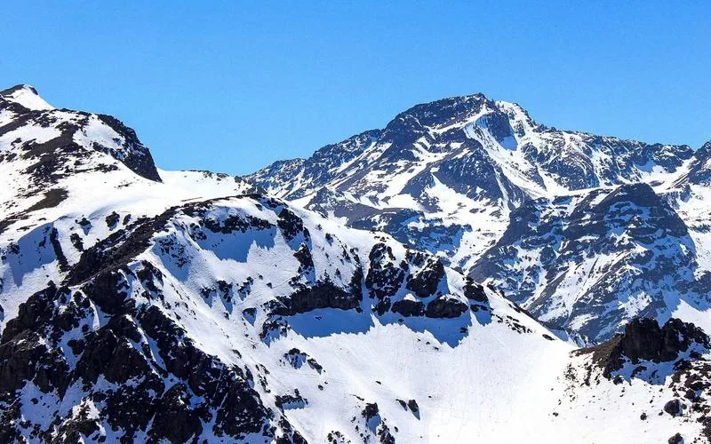 Celebrity Memoir Reveals Shocking Entertainment Industry Secrets